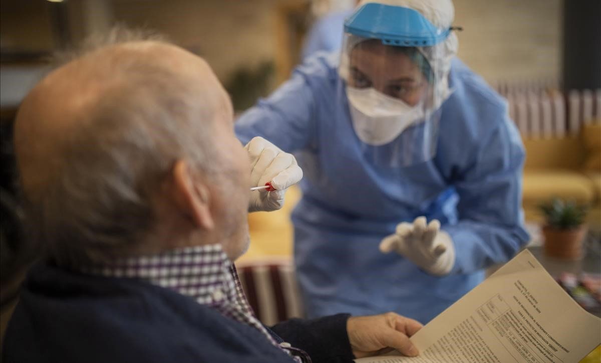 Científicos en Argentina detectan una nueva cepa del coronavirus cientificos-en-argentina-detecta-una-nueva-cepa-del-coronavirus